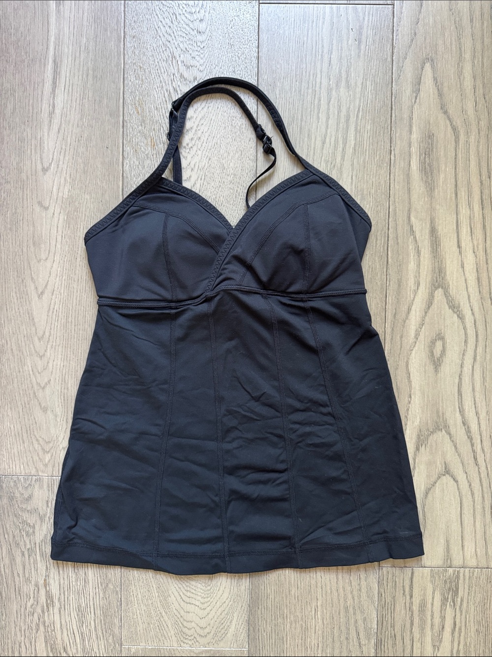 Lululemon cross back strap tank Top with Built-In Cups/bra